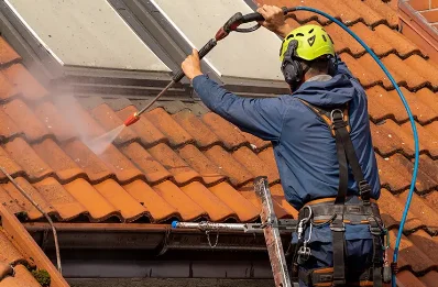 Démoussage et hydrofuge de toiture à Montbrehain